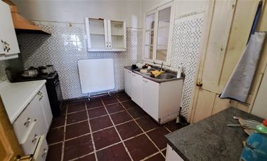Casa en venta de 3 dorm. en Recoleta, Metro Einstein