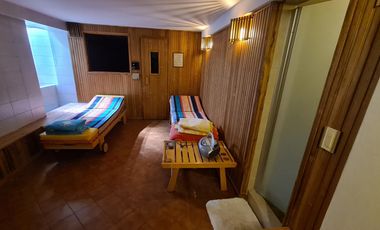 Venta - Chalet seis ambientes con piscina - Quintana 1043 - Los Troncos