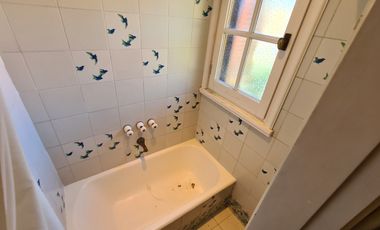 Venta - Chalet seis ambientes con piscina - Quintana 1043 - Los Troncos