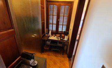 Venta - Chalet seis ambientes con piscina - Quintana 1043 - Los Troncos