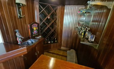 Venta - Chalet seis ambientes con piscina - Quintana 1043 - Los Troncos