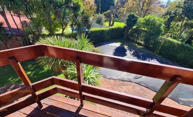 Venta - Chalet seis ambientes con piscina - Quintana 1043 - Los Troncos