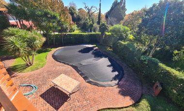 Venta - Chalet seis ambientes con piscina - Quintana 1043 - Los Troncos