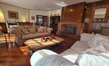 Venta - Chalet seis ambientes con piscina - Quintana 1043 - Los Troncos