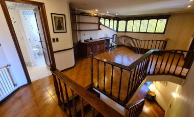 Venta - Chalet seis ambientes con piscina - Quintana 1043 - Los Troncos