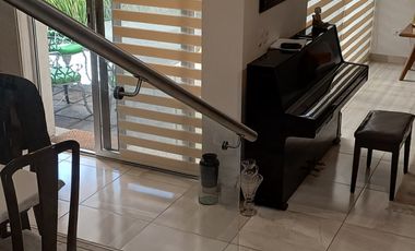 CASAMUEBLADA MODERNA/SEMINUEVA EN SAN ANGELO $35