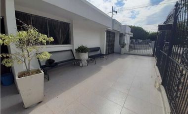 VENDO CASA AMPLIA URB CASANARE