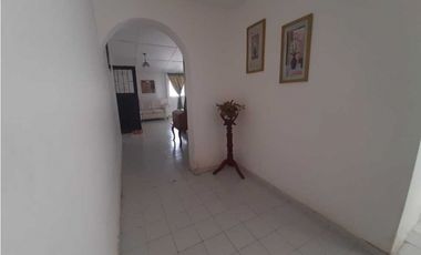 VENDO CASA AMPLIA URB CASANARE