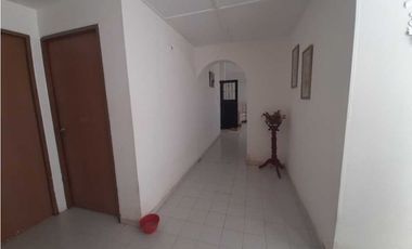 VENDO CASA AMPLIA URB CASANARE