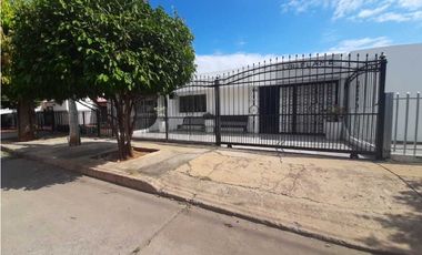 VENDO CASA AMPLIA URB CASANARE