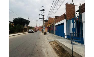 Venta Casa Los Pinos - Chaclacayo