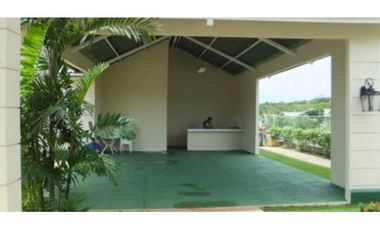 VENDO CASA EN LA CHORRERA QUINTAS DEL PACIFICO 3R