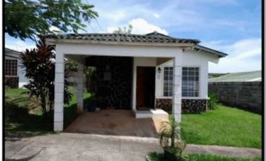 VENDO CASA EN LA CHORRERA QUINTAS DEL PACIFICO 3R