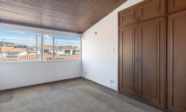 casa en arriendo/venta en niza norte. Cod A27627