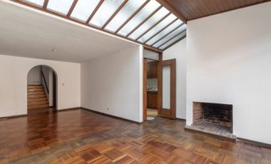 casa en arriendo/venta en niza norte. Cod A27627