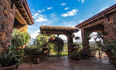 VENTA de CASAS en MESA DE LOS SANTOS