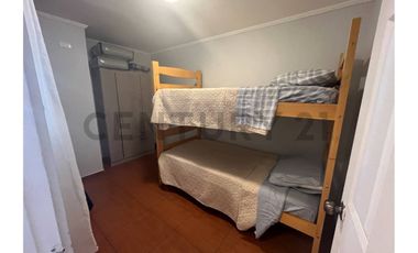 SE ARRIENDA AMPLIA CASA  AMOBLADA