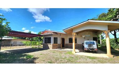 En VENTA residencia en ALGARROBOS