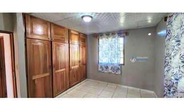 En VENTA residencia en ALGARROBOS