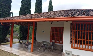 casa en arriendo en la doctora. Cod A212127