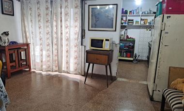 Casa PH Excelente ubicación Chilavert Oportunidad