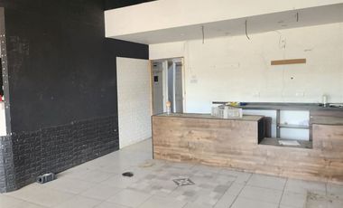 Local Comercial en Arriendo en Local 2, Paseo Nogales