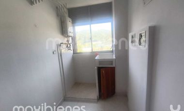 apartamento en venta en  la tablaza. Cod V69193