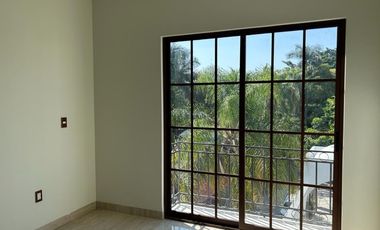 Acceso por la Avenida Morelos, desarrollo en  preventa