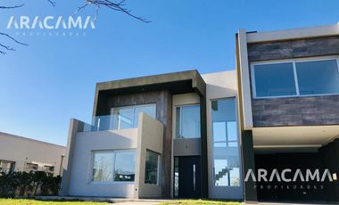 CASA en VENTA en Barrio Privado Los Naranjos - Canning
