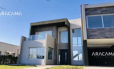 CASA en VENTA en Barrio Privado Los Naranjos - Canning