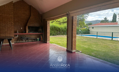 Alquiler Temporario Casa Amplia para 12/13 personas Villa Carlos Paz