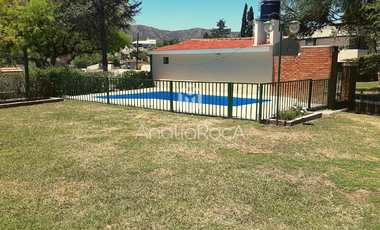 Alquiler Temporario Casa Amplia para 12/13 personas Villa Carlos Paz