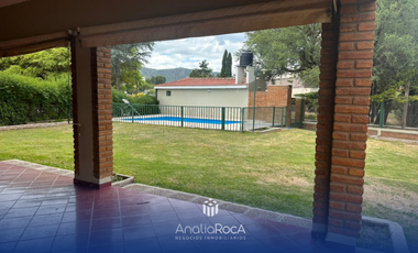 Alquiler Temporario Casa Amplia para 12/13 personas Villa Carlos Paz