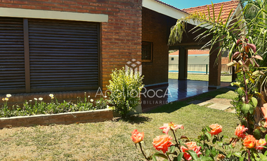 Alquiler Temporario Casa Amplia para 12/13 personas Villa Carlos Paz