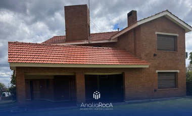 Alquiler Temporario Casa Amplia para 12/13 personas Villa Carlos Paz