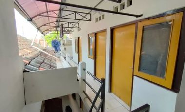 Dijual cepat Kos murah + rumah induk Lokasi di utara terminal condong catur Prospek Investasi Tepat