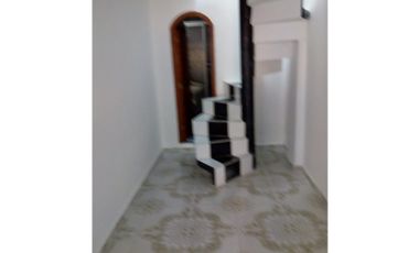 Vendo hermosa casa de 3 pisos en Sector centro Pereira
