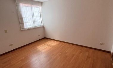 apartamento en arriendo en chico norte. Cod A52001