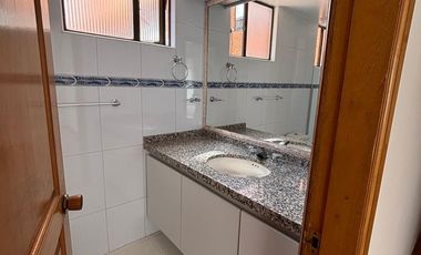 apartamento en arriendo en chico norte. Cod A52001
