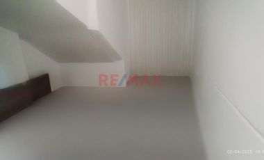 Departamento En Venta – Primer Piso Frente A Parque En Surco