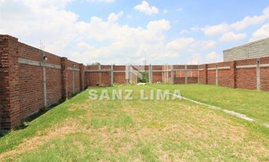 CAMINO A SAN JOSE: INTERESANTE SALÓN DE FIESTAS, CASA Y AMPLIO JARDIN.
