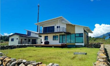 En venta exclusiva residencia en Alto Boquete