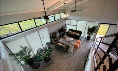 En venta exclusiva residencia en Alto Boquete