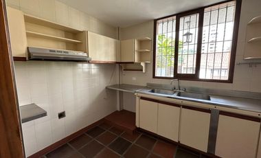 casa en arriendo en santa teresita. Cod A11878
