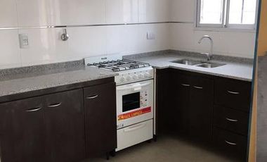 Duplex en calle 12 de Octubre - Monte Grande / APTO A CREDITO!