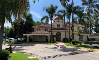 Casa en venta en ⛳ Club de Golf Santa Anita