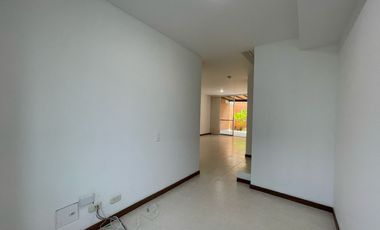 casa en arriendo en ciudad country. Cod A4971