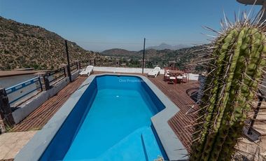 Casa en arriendo de 4 dorm. en Lo Barnechea