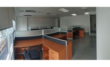ALQUILER OFICINA 103 M2 CON MUEBLES CALLE 50, TORRE GLOBAL