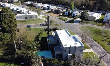 Increíble casa  4 DORMITORIOS en San Matías Gran Lote Interno FINANCIA CORTO PLAZO